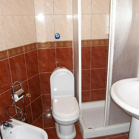 1 Bedroom Cozy In